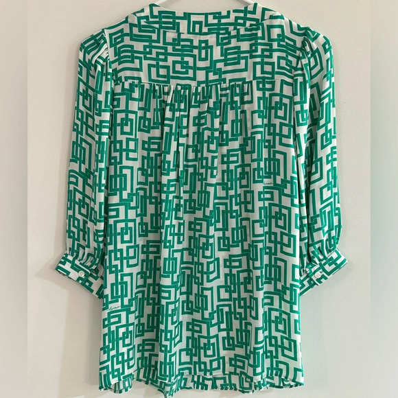 An Original Milly Of New York 100% Silk Blouse Green White Geometric 3/4 Sleeves - Picture 4 of 6